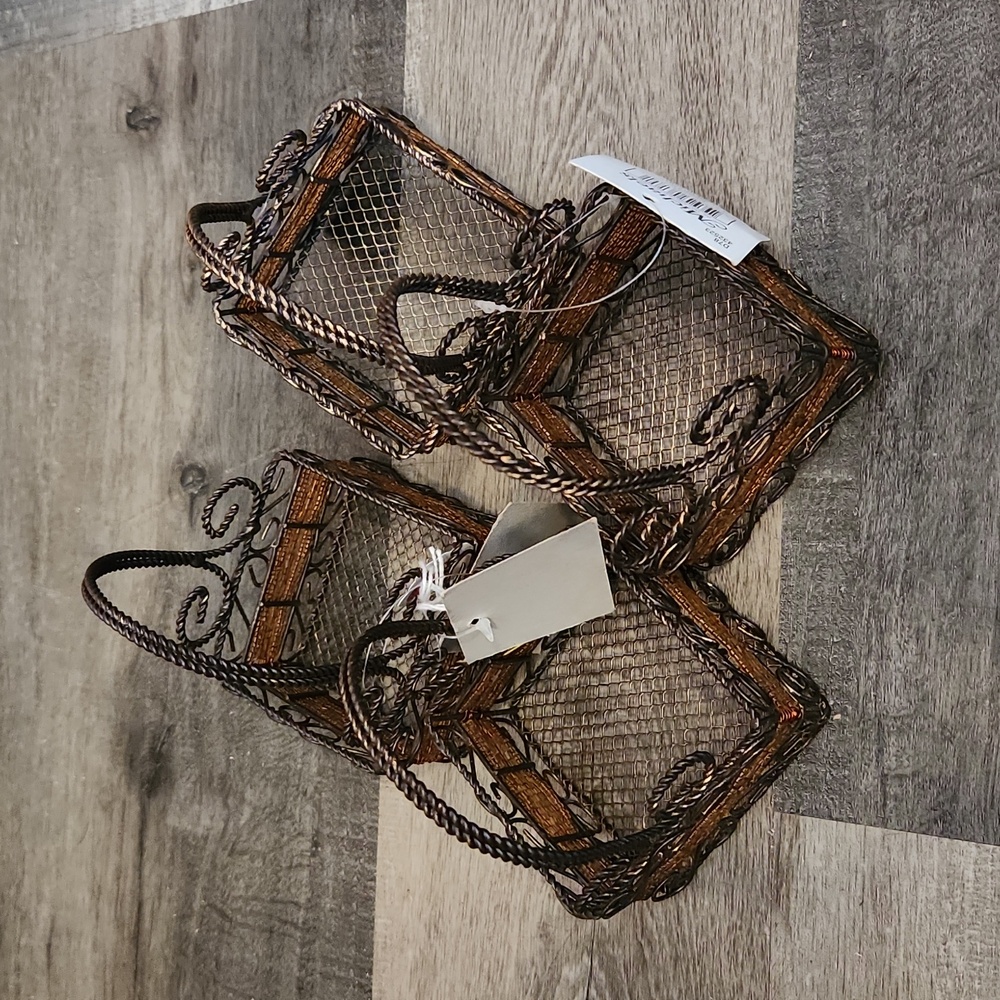 4 Metal Trinket Baskets '$5 Add on'